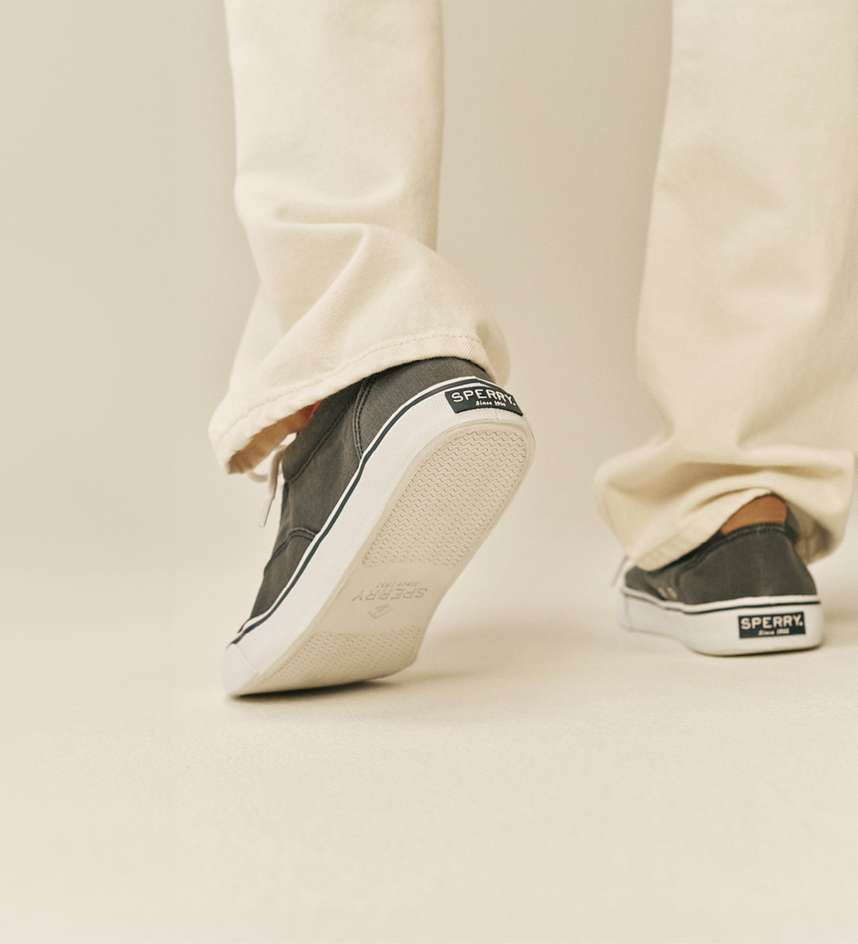 sperry striper ii retro sneaker