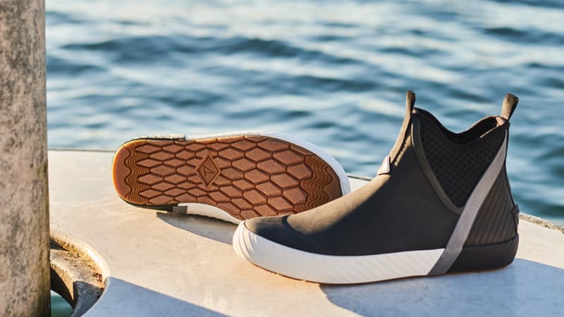 sperry winter boots mens