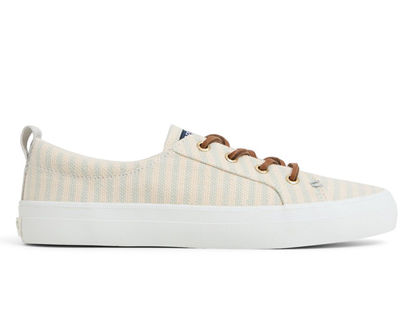 Crest Vibe Sneaker