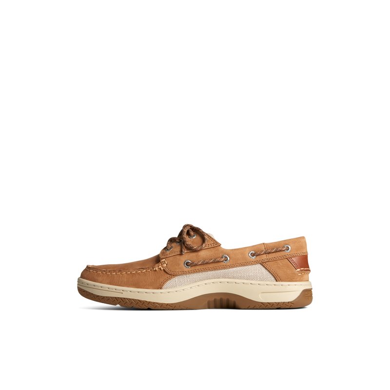 Beige sperrys 2025