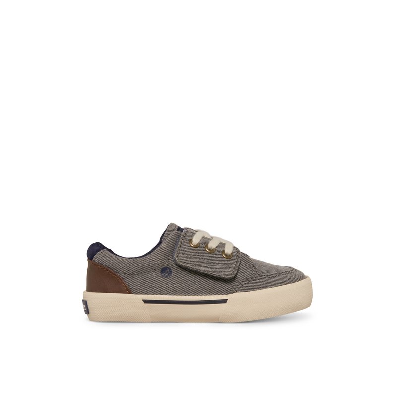 Sperry deckfin jr new arrivals